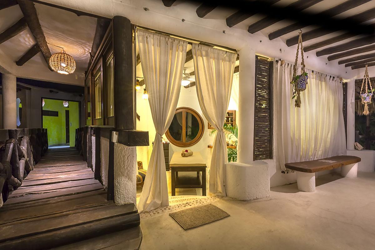 Beachfront La Palapa - Adults Only Hotel